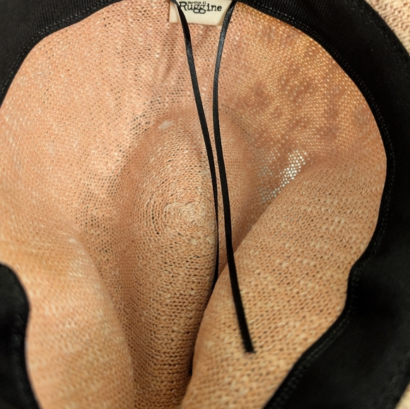 Macchia di Ruggine Blush Pink Fedora hat - Picture 6 of 6